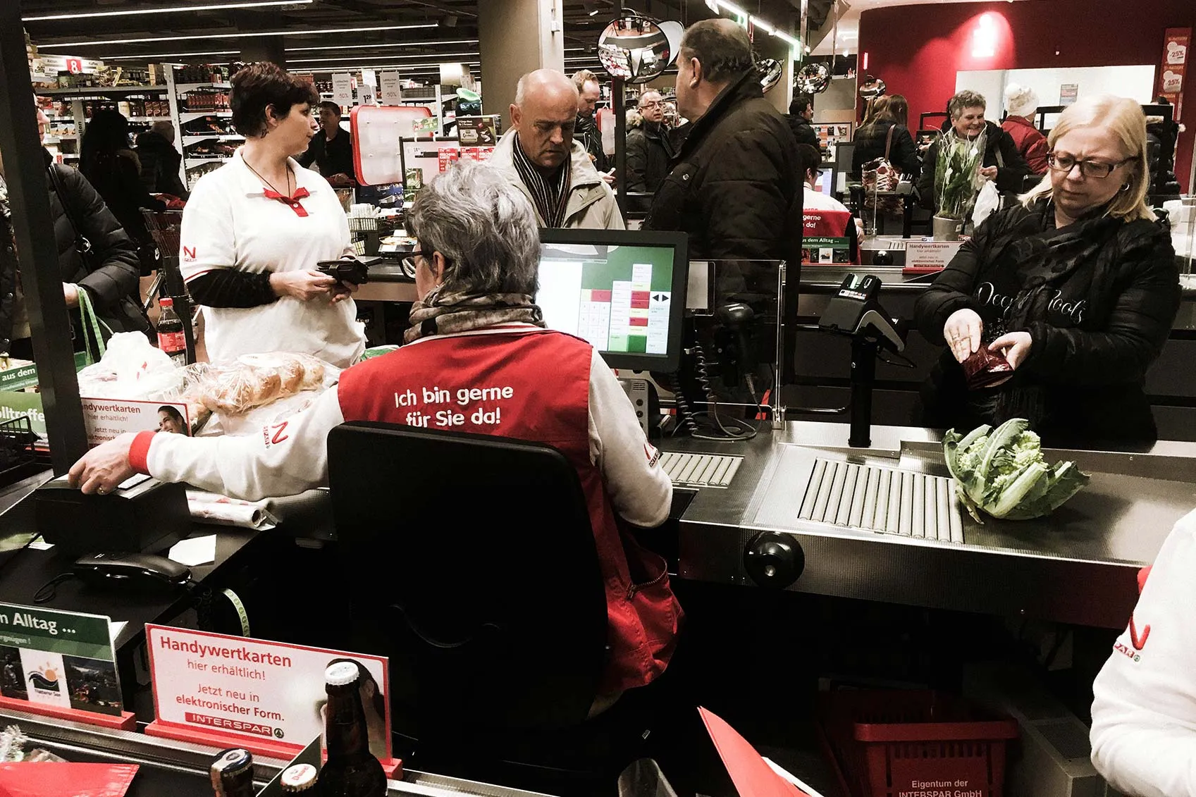 Employee Engagement Drives Customer Experience and Business Success